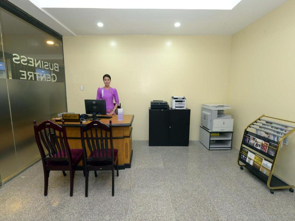 Taw Win Garden Hotel Rangum Exterior foto